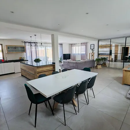Avec Piscine - 160m2 - 4 A Calvi Hébergement de vacances